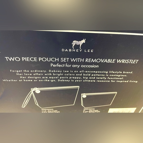 DABNEY LEE 2pc Gift Set With Removable Wristlet New With Tags in Box - Picture 7 of 7